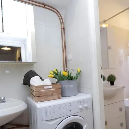 Moderne Wohnung Mit Guter Lage