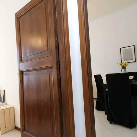 Moderne Wohnung Mit Guter Lage * Leipzig